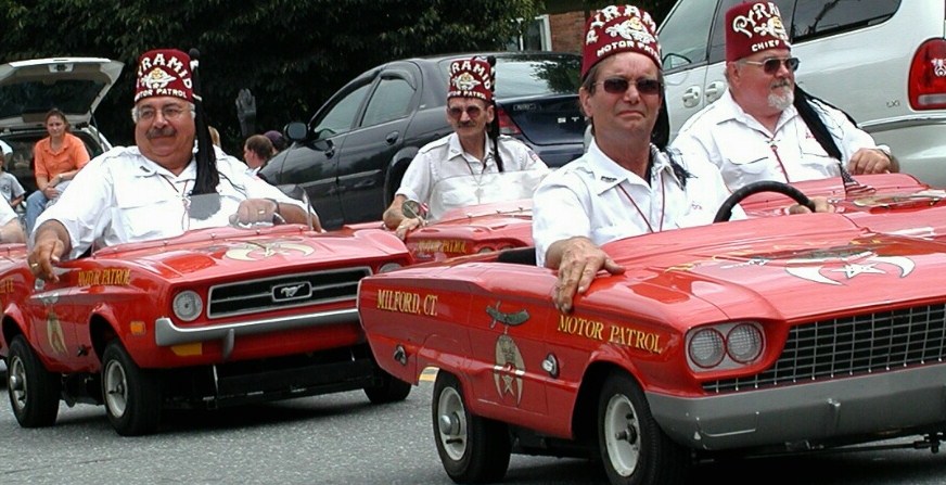 Shriners+Parade+Fez+Car.jpg