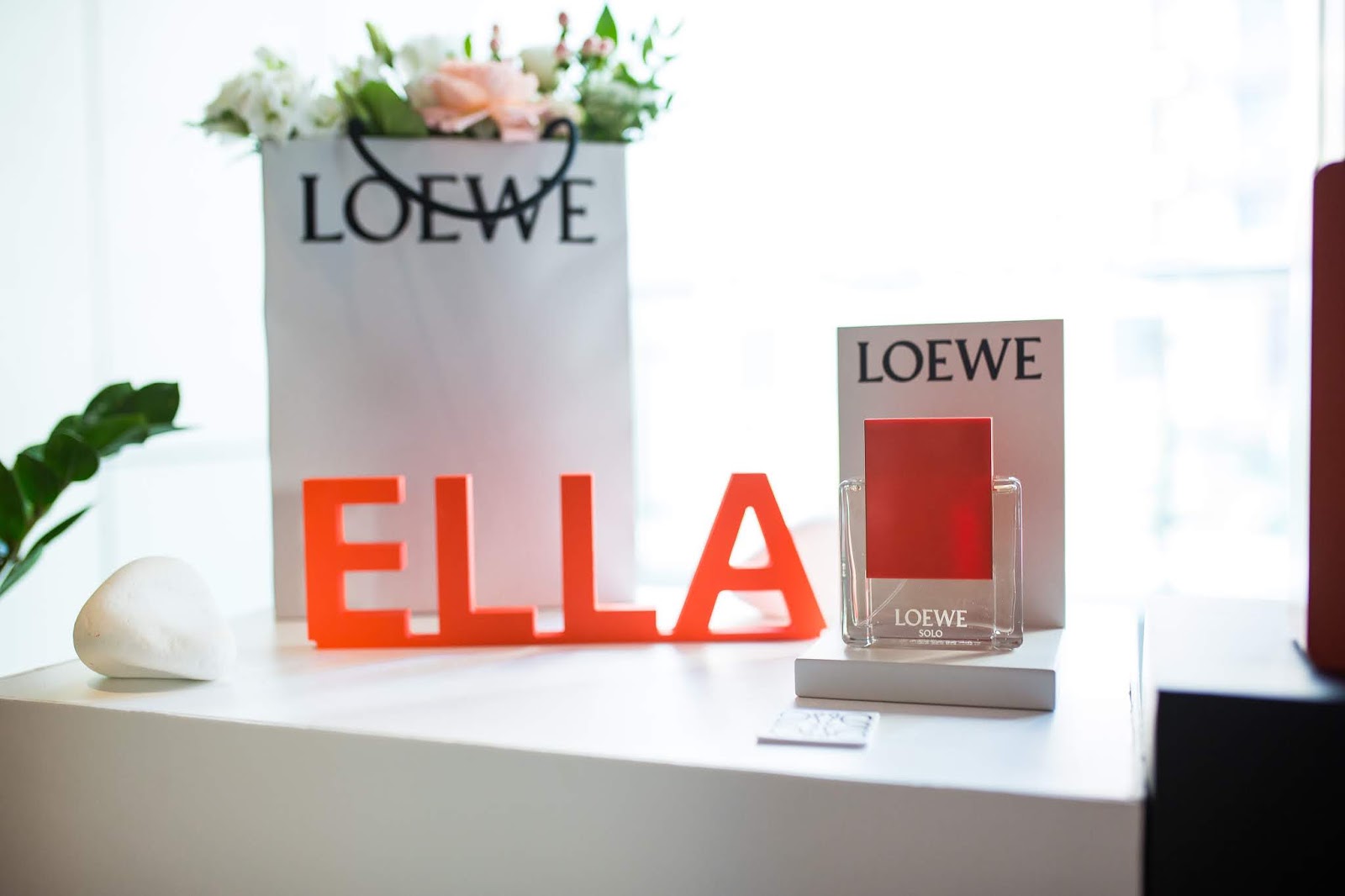 Loewe лицо. Loewe духи как произносится по русски. Loewe aire fantasia. Loewe agua de loewe for her. Loewe духи как произносится по русски.