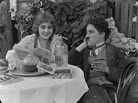 Кадр из фильма Чарли Чаплина "Бродяга" / The Tramp (1915) - 21