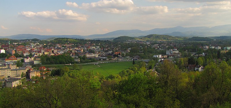 Panorama z wieży widokowej na Wzgórzu Krzywoustego.