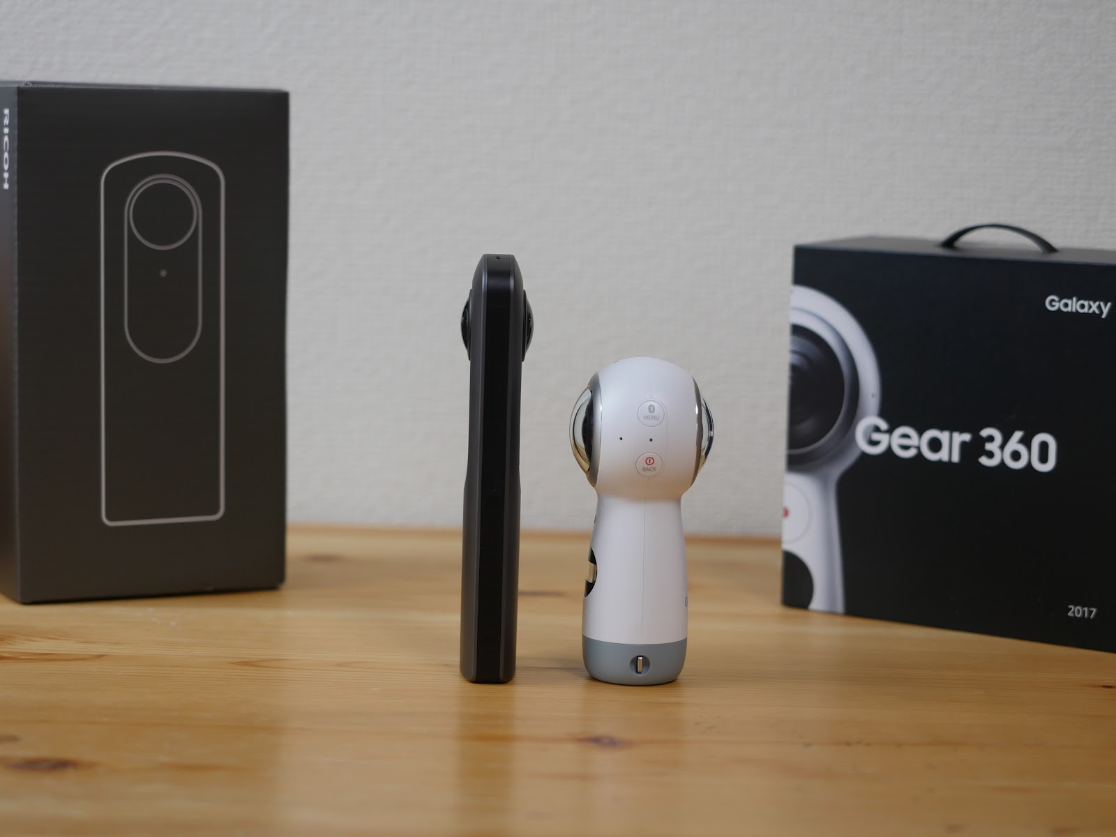 17年次世代360度カメラの画質性能を徹底比較 Ricoh Theta V Vs Insta360 One Vs Gear 360 17 Dronediy