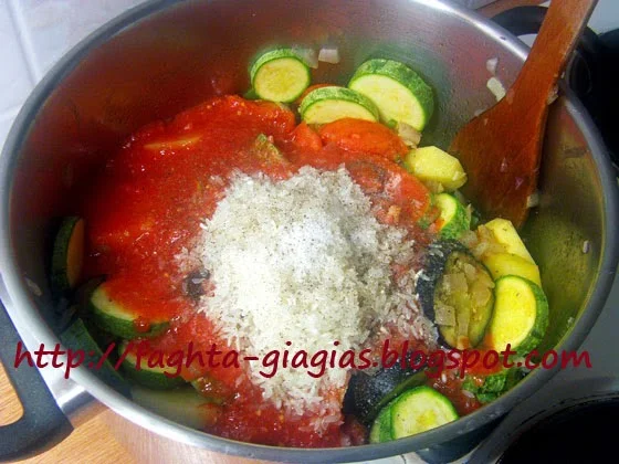 Λαχανικά με ρύζι στο φούρνο ή γεμιστά αλλιώς - Τα φαγητά της γιαγιάς