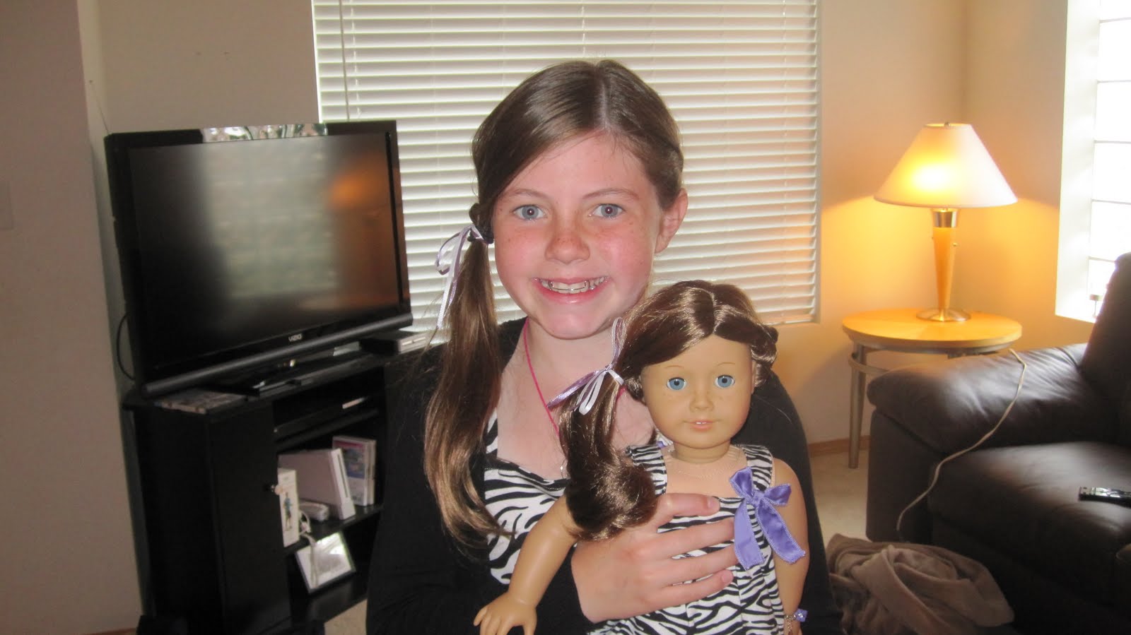 Shelly & Lex First Day of 5th Grade and American Girl Doll Store