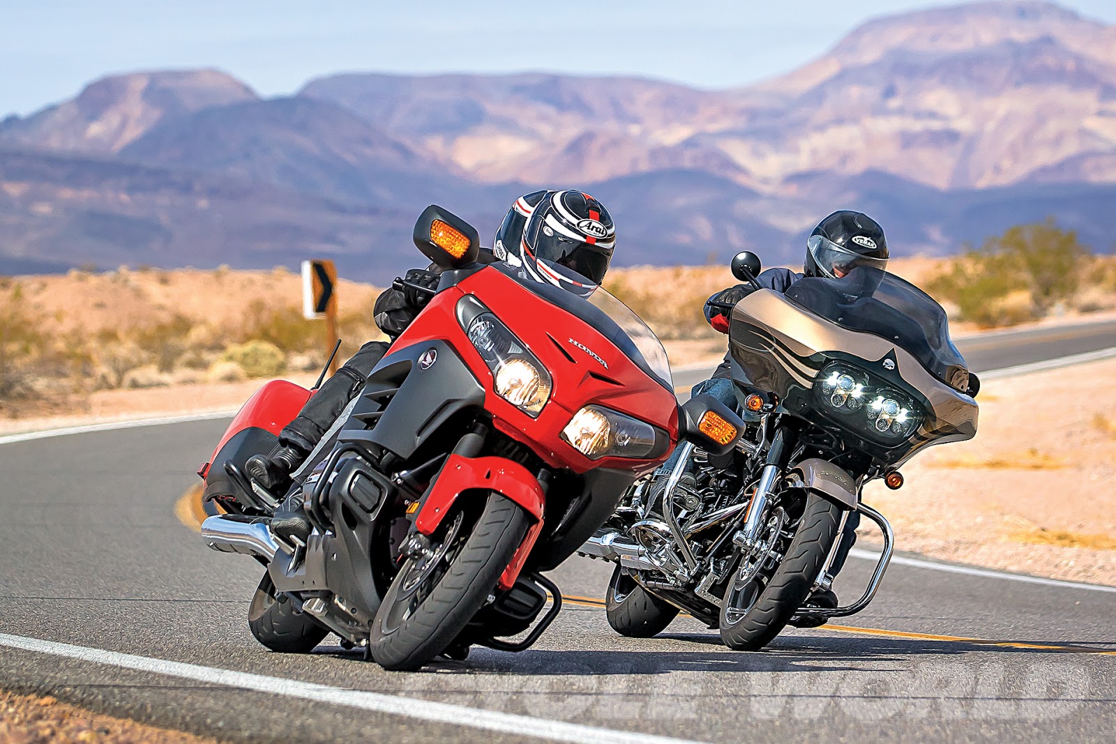 Compare honda goldwing to harley davidson #7