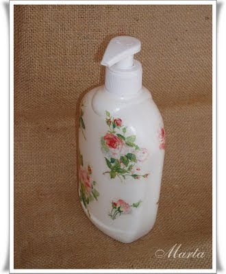 Las Manualidades de Marta: JABONERA PARA CONJUNTO DE BAÑO