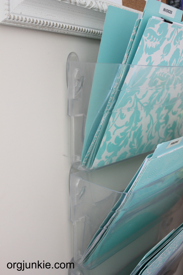 12 Ways to Organize with Command Hooks Organizing Made Fun 12 Ways to Organize with Command Hooks