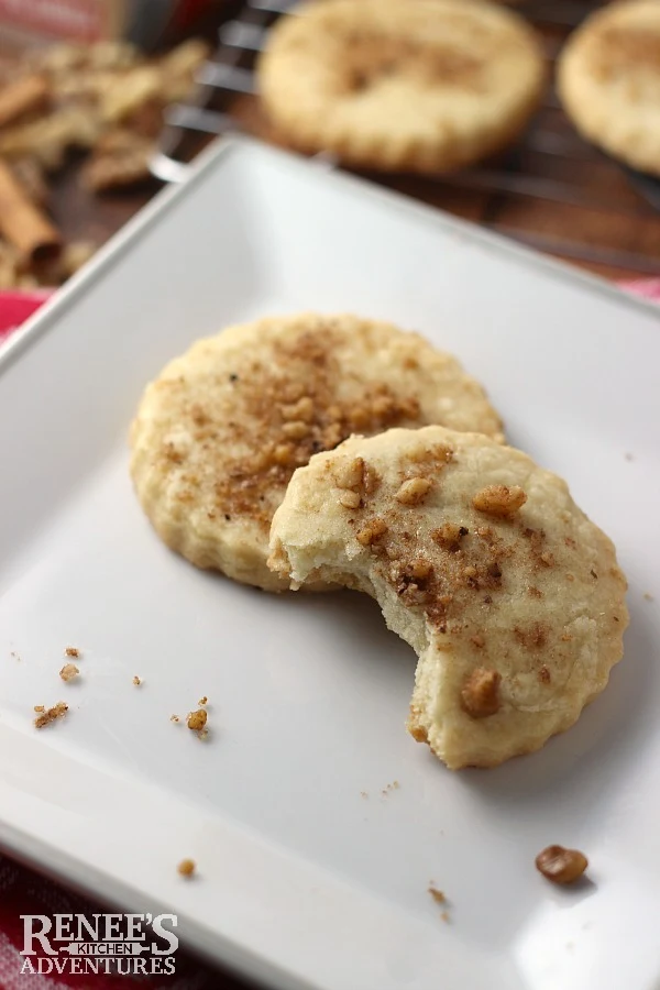 Cinnamon Walnut Shortbread Cookies | Easy cookie recipe for buttery shortbread cookies with a sweet cinnamon walnut topping. Perfect for the holidays or Christmas cookie tray. #ad