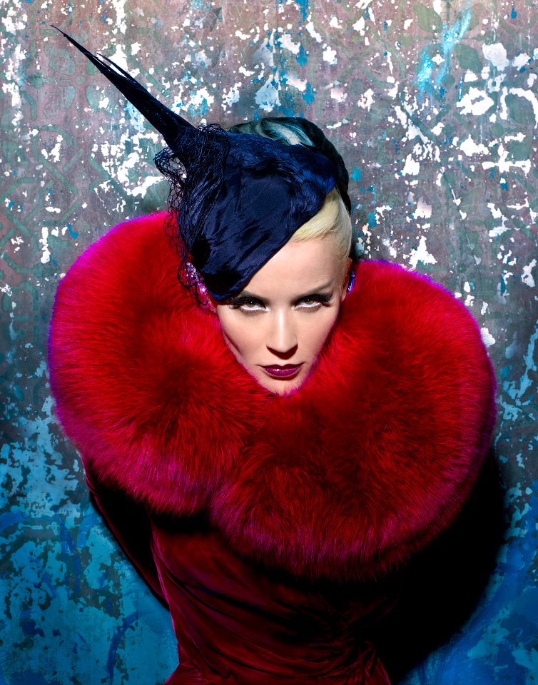 313584_10150382161975563_152378700562_88