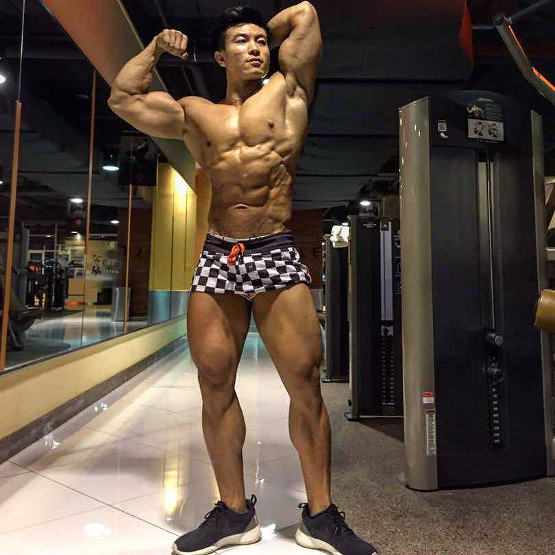 Johnny%2BSoe%2BLin%2BMalaysia%2BFitness%2BModel%2BAsian%2BMuscle%2B4.jpg