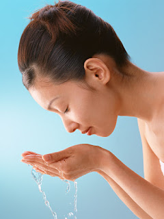 Aclara siempre con agua tibia Aclara siempre con agua tibia