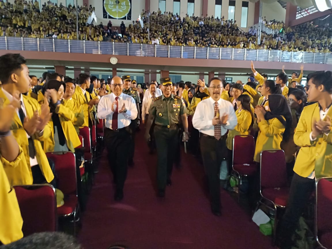 Pangdam Iv Diponegoro Berikan Kuliah Umum Mahasiswa Baru Unsoed Purwokerto Indonesia Media Center
