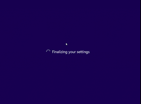 Windows 8 akan mulai mengkonfigurasi pengaturan awal yang sudah anda buat.