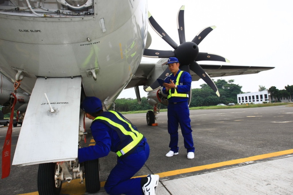 Taiwanese Air Force Upgraded E2T Hawkeye 2000 AEW&C Aircraft Chinese