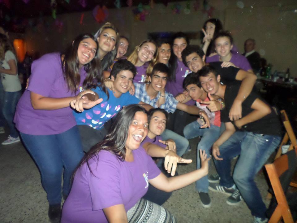 grupos juveniles PORQUE SE OPTA POR UN GRUPO JUVENIL grupos juveniles PORQUE SE OPTA POR UN GRUPO JUVENIL