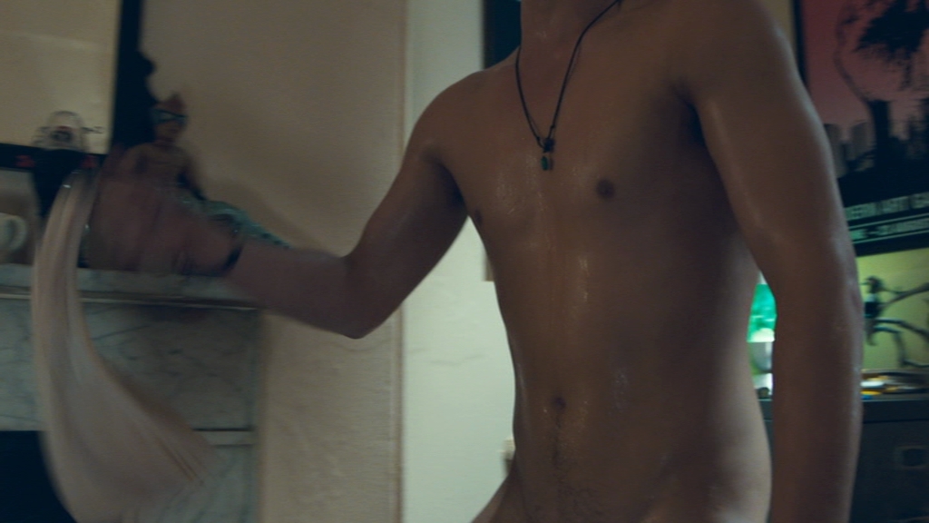 Xavier Samuel - Shirtless, Barefoot & Naked in "A Few Best Men&quo...