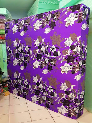 Kasur inoac motif manohara ungu Kasur inoac dengan corak motif bunga manohara ungu