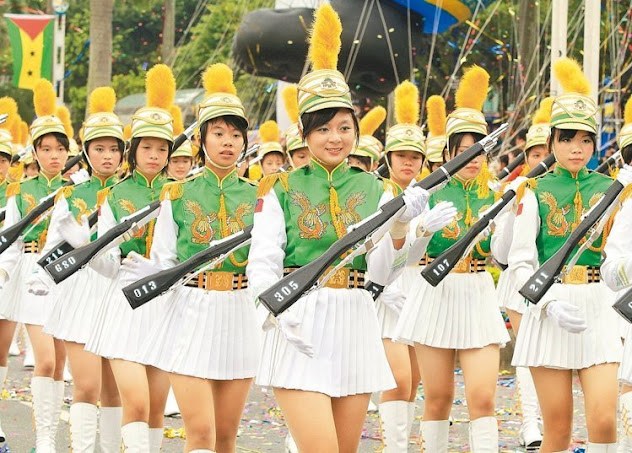 誰讓北一女儀隊穿迷你裙？