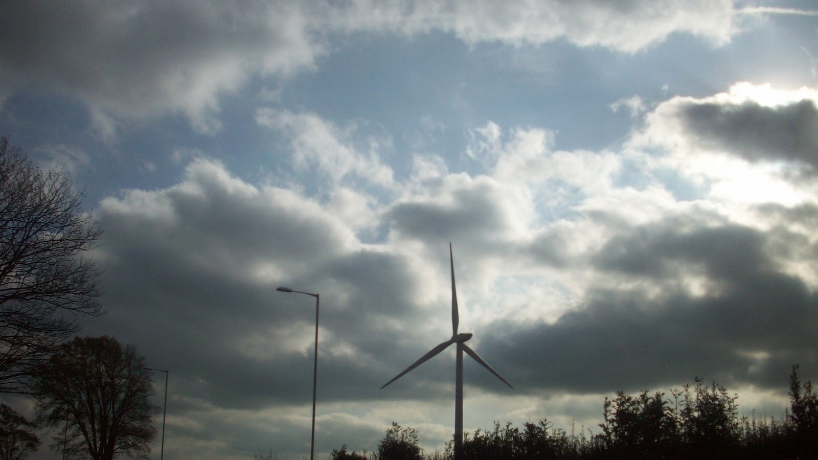 Zventures PENRITH, FRIENDS & NEW FANGLED ENGLISH URINALS!