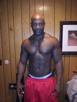 Mibali Afrika: Black straight: Nat Turnher (Terry Hayes)