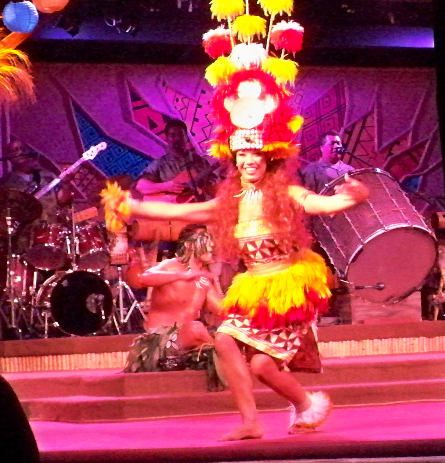 DisneyBlueFairyShares: Wordless Wednesday : "A" for Aloha!