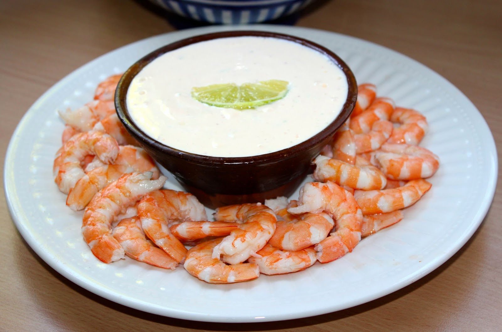 Cocinar es vivir y Bordar también Langostinos con mayonesa de lima / Lime mayo prawns