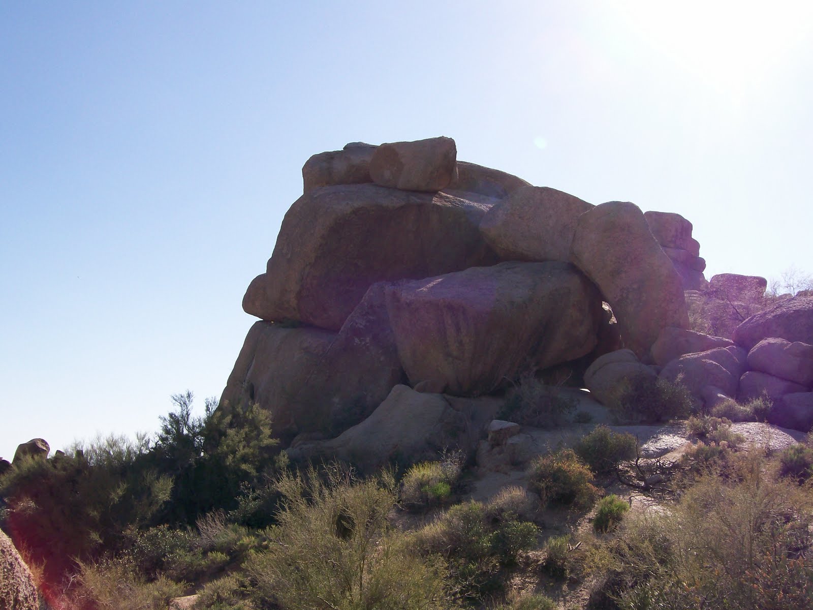 Rockhounding Around: Weathering at the Boulder's - Arizona