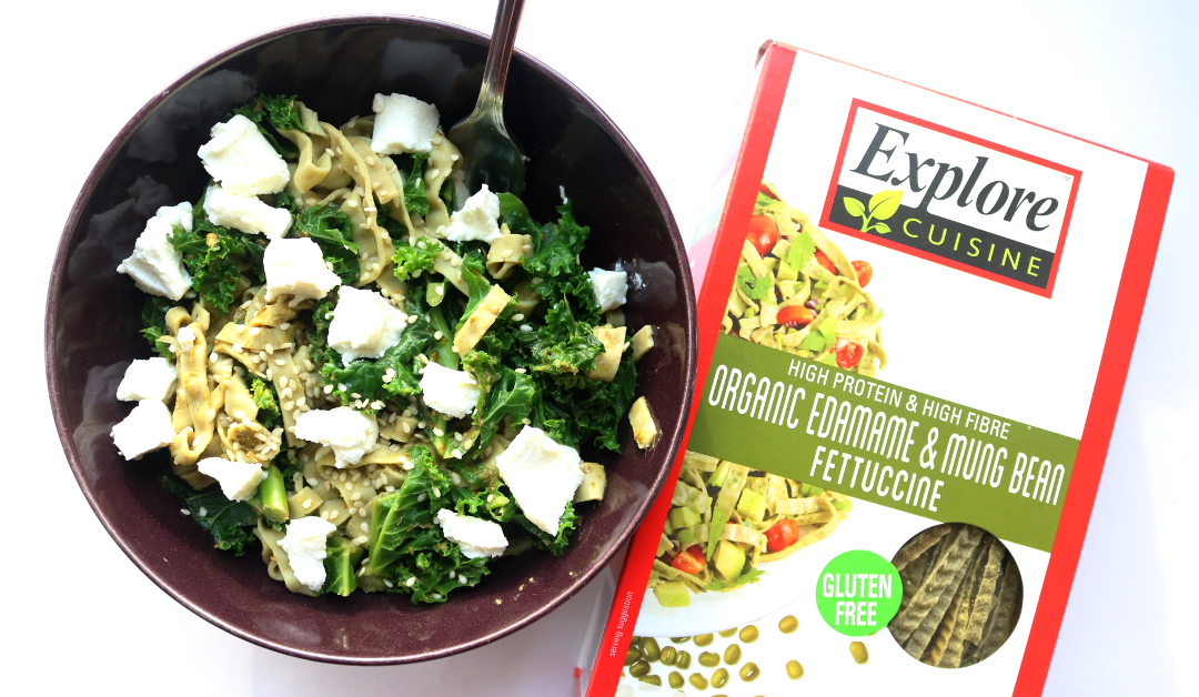 Organic Edamame & Mung Bean Fettuccine with Curly Kale & Goat's Cheese (Easy 10 Minute Meal)