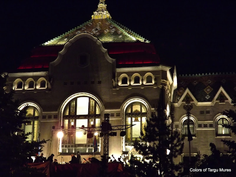 Inaugurarea iluminatului al Palatului Prefecturii Targu Mures