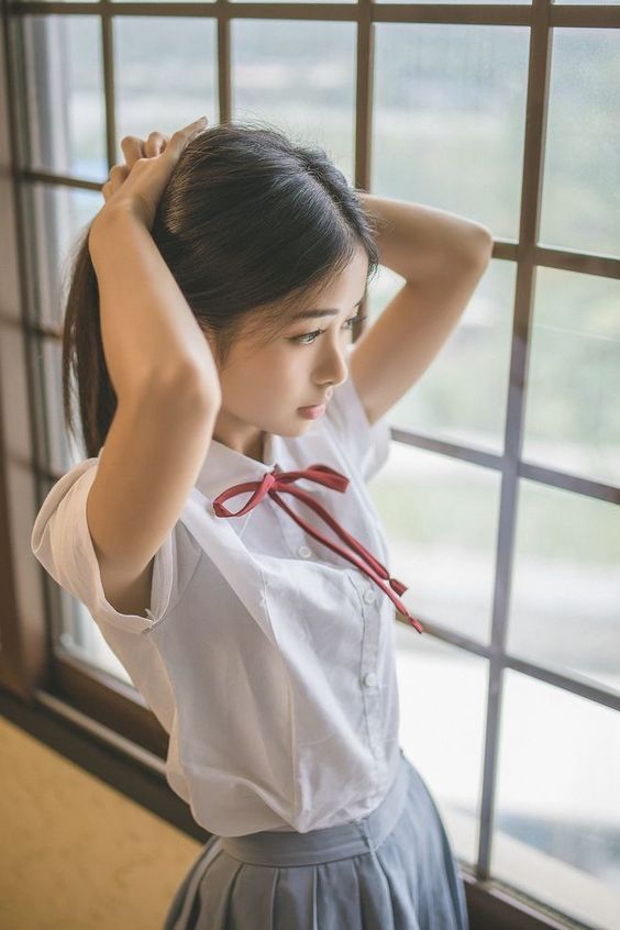 School Girl Japan, School Uniform Girls, Girls Uniforms, Laos Thailand, Army Police, University Girl, Cute Japanese Girl, Asian Love, Japanese Beauty.