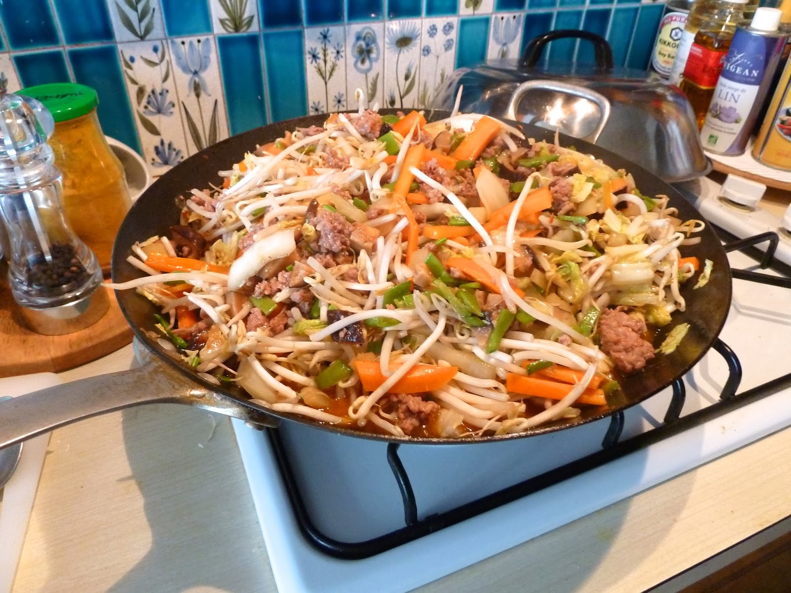 Paris Missives... Randy's Filipino fried lumpia Recipe