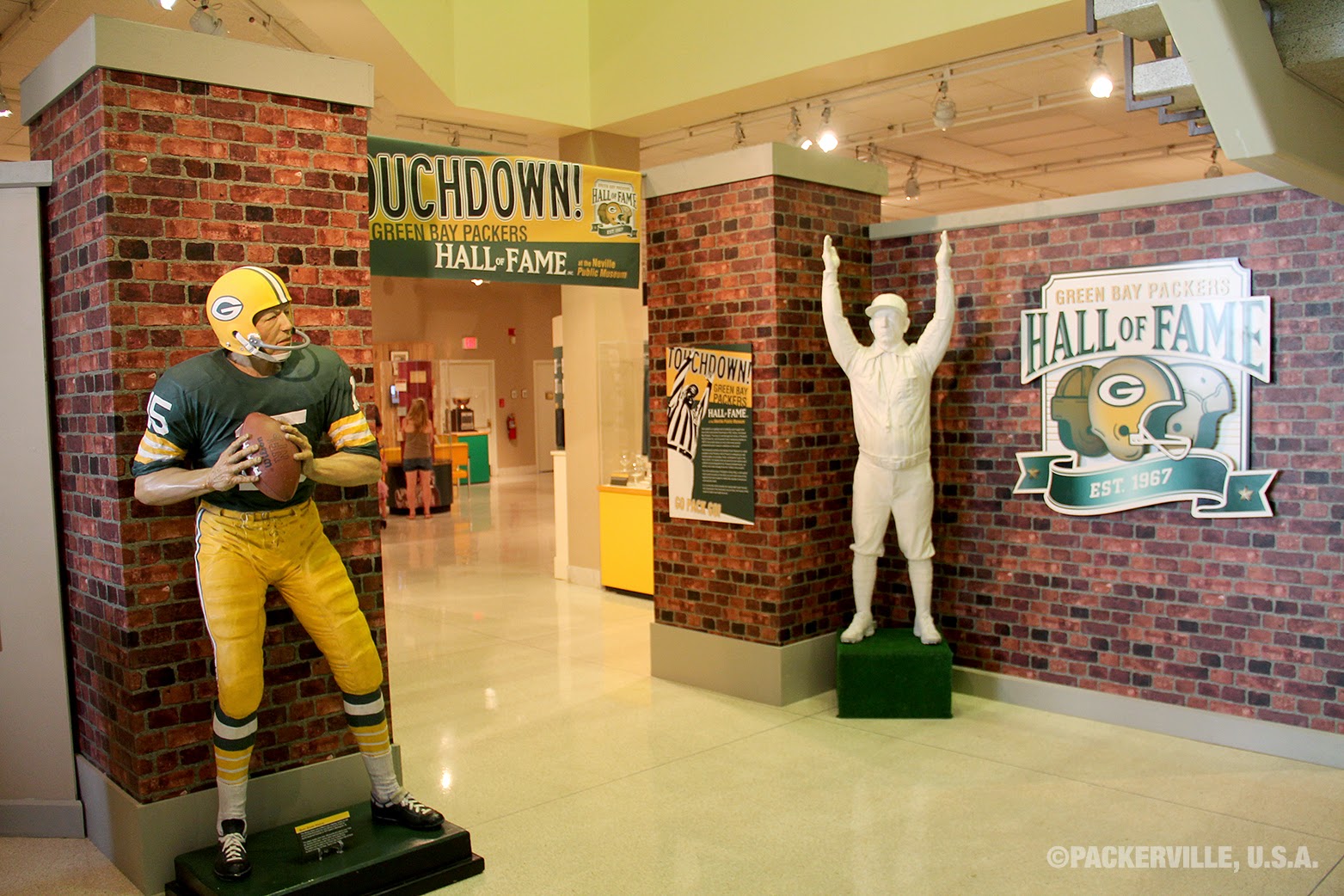 Packers Hall of Fame reopens Friday