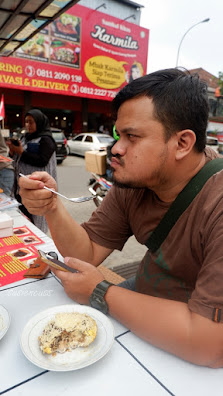 Kuliner Legendaris Bandung: Surabi Cihapit Sejak Tahun 1982, sejarah surabi cihapit, harga dan menu surabi cihapit
