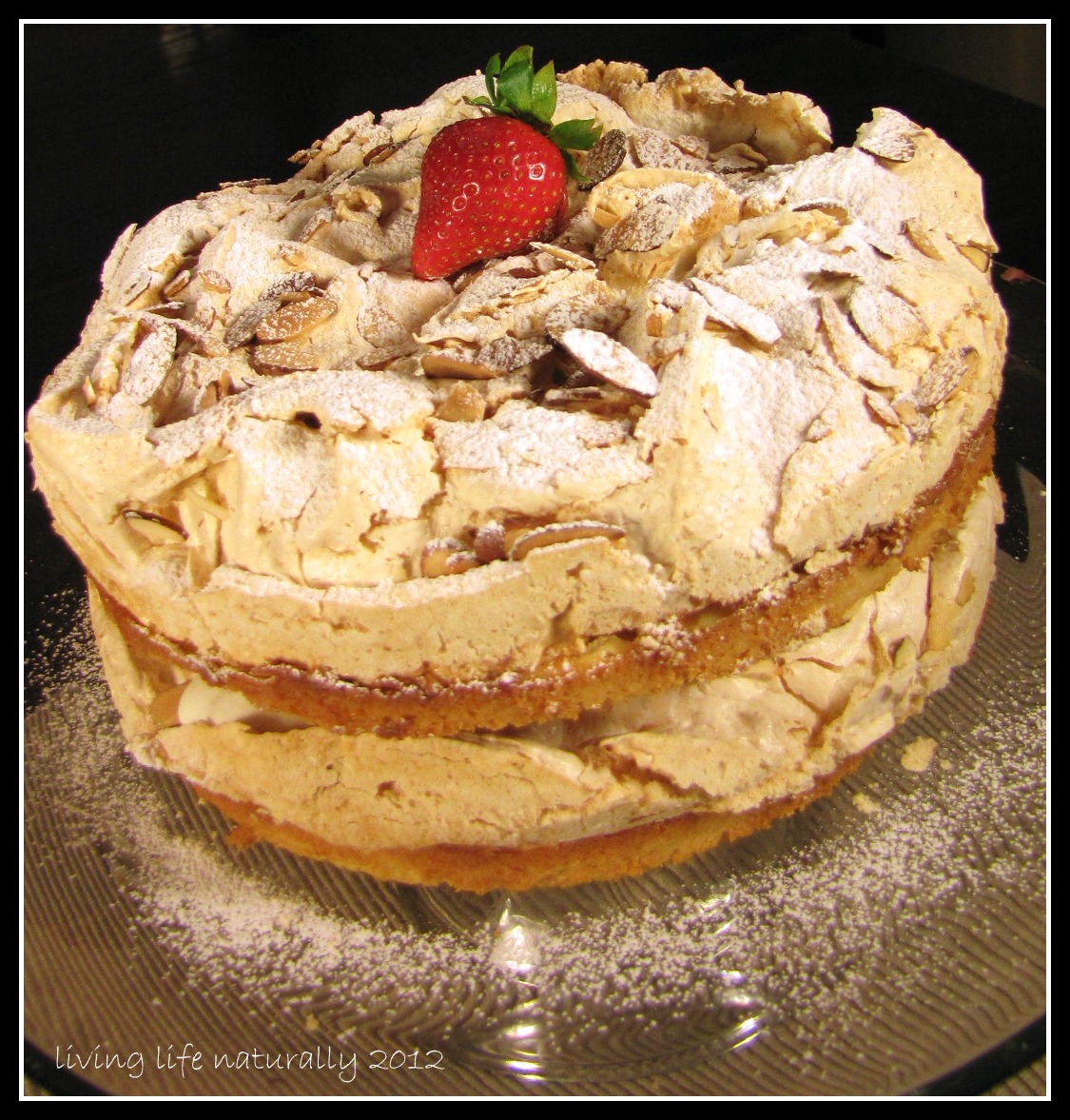 living life......naturally! Almond Meringue Dream Cake