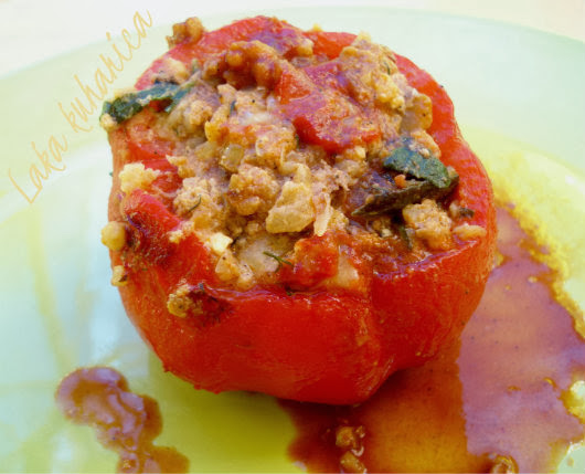 Stuffed colored peppers by Laka kuharica: the Middle Eastern cuisine at it's best.