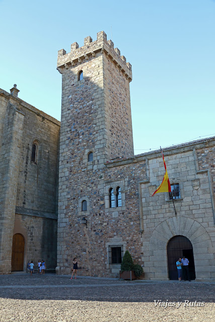 Palacio y Torre de las Cigüeñas Palacio y Torre de las Cigüeñas, Cáceres