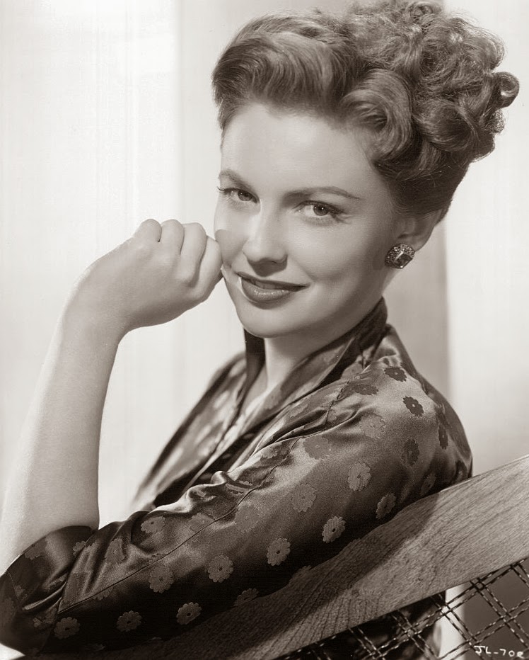 It's The Pictures That Got Small: THE SATURDAY GLAMOUR 15!