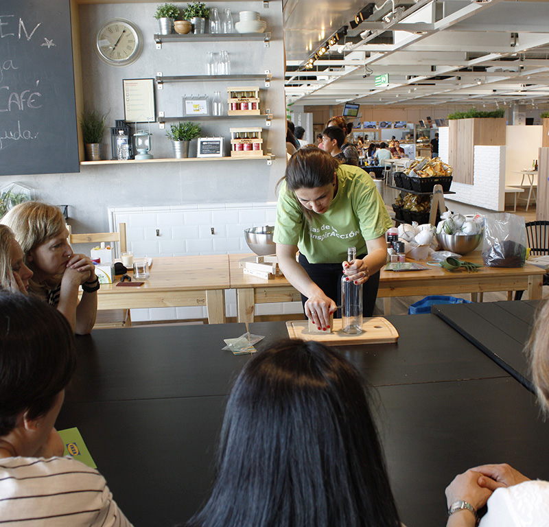 Reciclando con Ikea: Diy lámpara con botella de cristal2