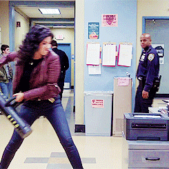Brooklyn99Insider-Rosa-Beatriz-Jammed+Pr