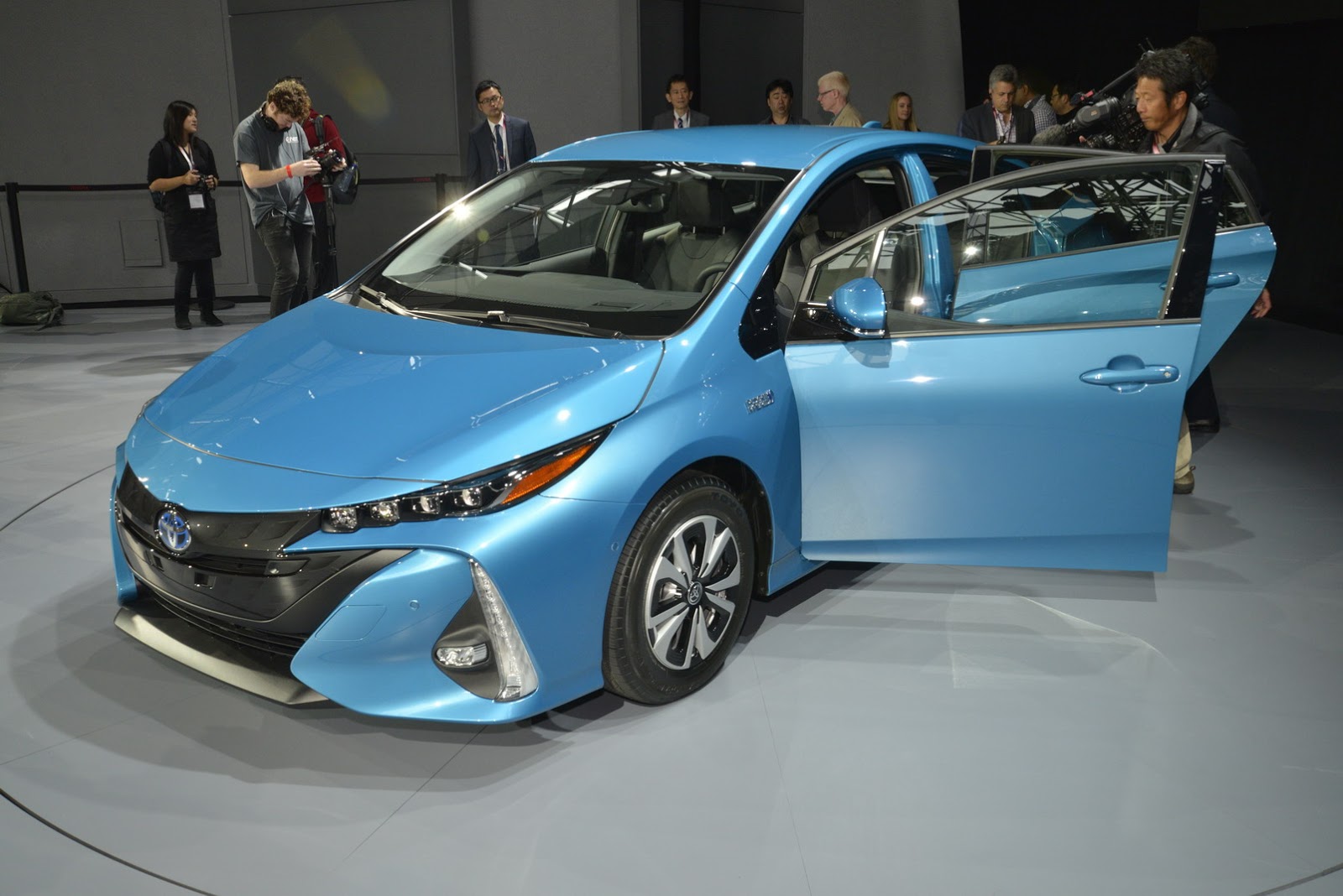 Toyota Prius Aqua Blue 2012