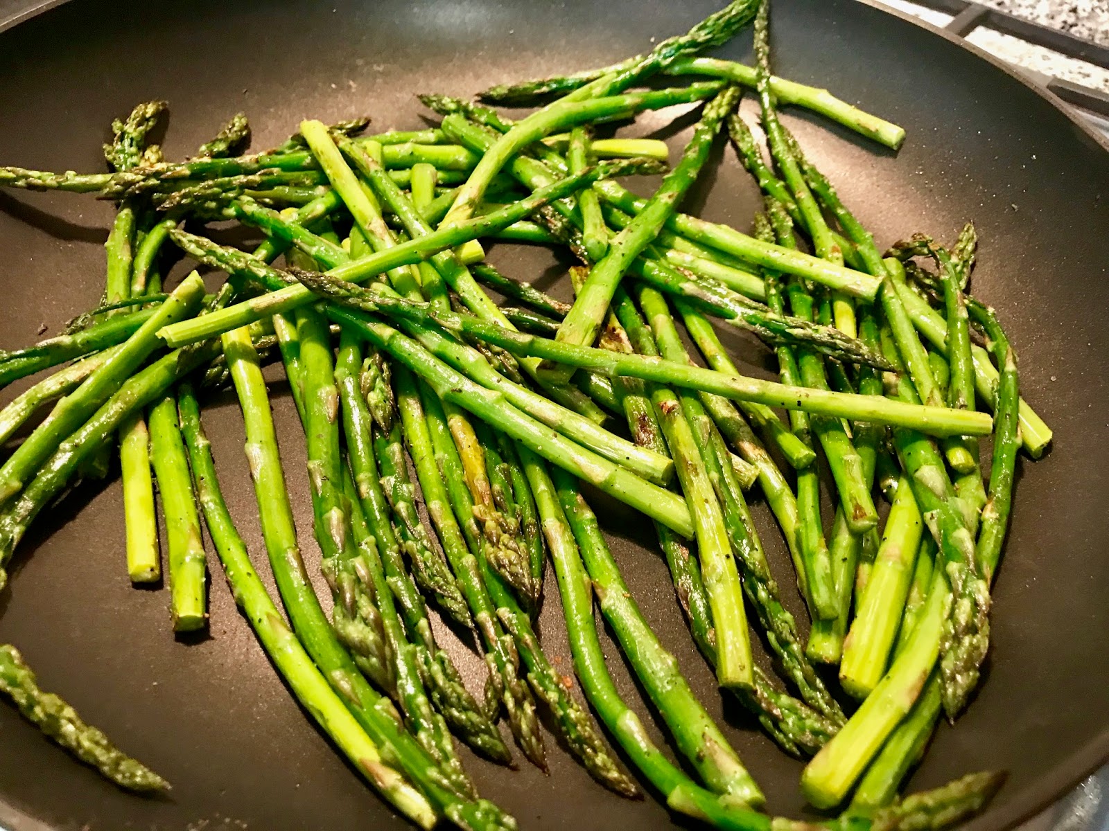Cooking with Joanna Air Fryer Filet of Sole & Steamed Asparagus
