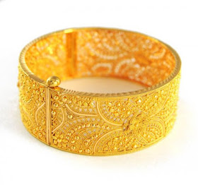 Queen Of Heaven...: Gold Bangle Designs