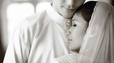 Wahai Para Suami, Inilah 4 Cara memuliakan Istri