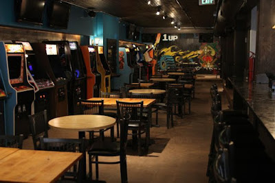 The 1Up classic arcade bar