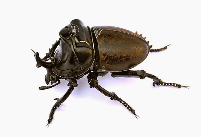10-Rhinoceros-Beetle-Edouard-Martinet-Recycled-Sculpture-Wildlife-www-designstack-co