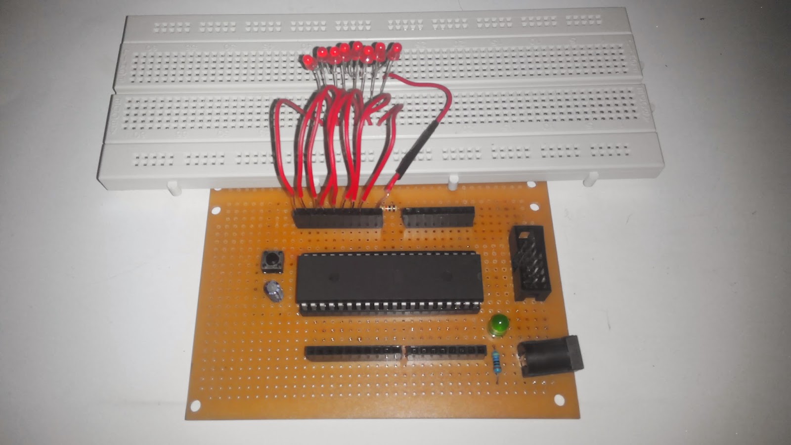 belajar microcontroller AVR: mengakses Digital Output microcontroller ...
