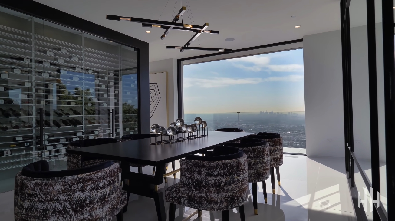 59 Photos vs. 1622 Viewmont Dr, Los Angeles vs. Luxury Mansion Interior Design Tour