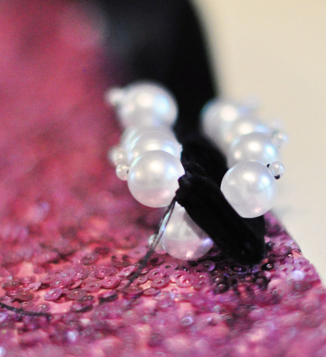 DIY pearl velvet ribbon
