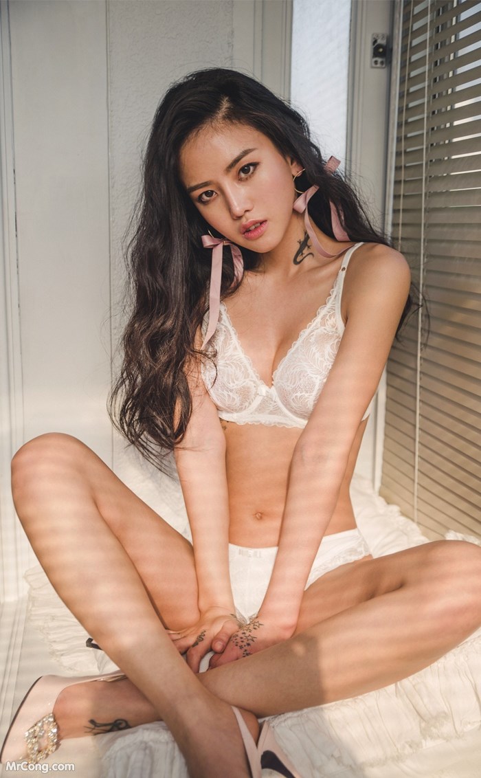 Baek Ye Jin beauty in underwear photos October 2017 (148 photos) photo 5-17