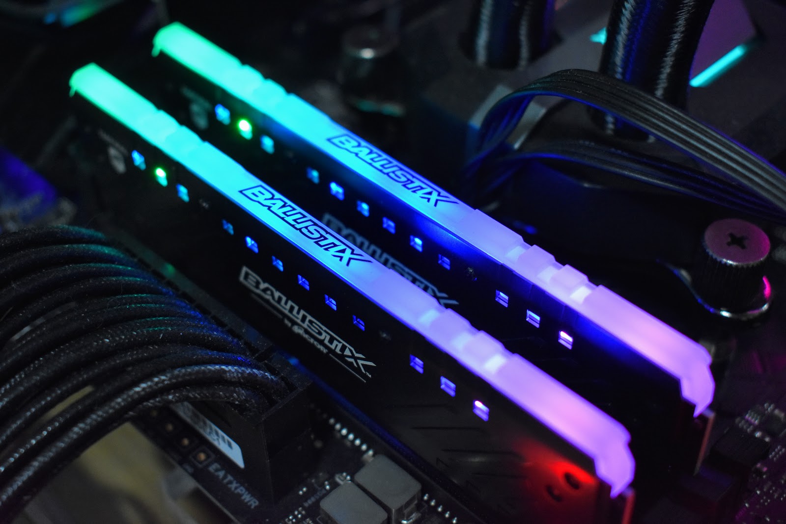 Rgb ddr4 32. Lexar hades rgb ddr4 (2x16gb) 32gb 3600mhz. Corsair dominator platinum rgb ddr4. Corsair vengeance rgb pro ddr4 16gb. Corsair оперативная память 16 гб ddr4.