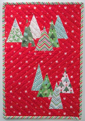 Quilt christmas pattern trees tree mini quilts farm inspiration part tutorial jaceycraft bloglovin Quilt Inspiration: Free pattern day: Christmas quilts (part 1): Trees!